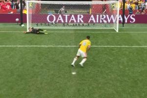 点球大战第4轮：库乔·埃尔南德斯罚丢，塞德里克·伊滕罚进