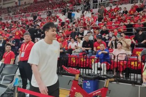 极速尼克斯1对阵马刺进球集锦