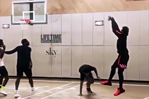 火爆马刺对尼克斯进球集锦